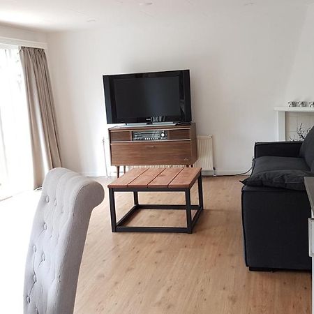 Chalet Op De Veluwe # Linde Putten Eksteriør bilde